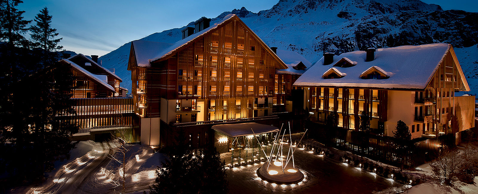 VERY SPECIAL HOTEL
 The Chedi Andermatt, Schweiz 
 Luxuriöser Genuss in den Bergen 