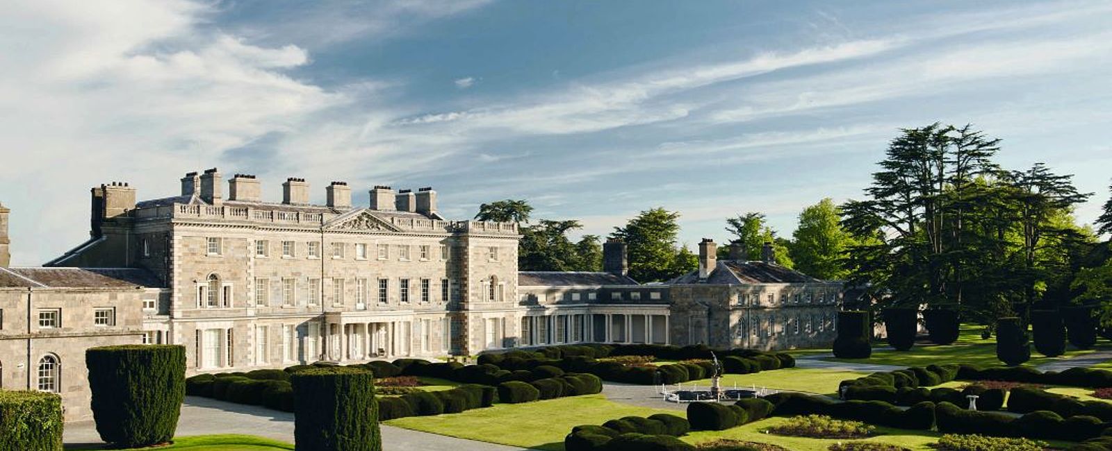 HOTELTEST
 Carton House 
 Erstes Fairmont-Hotel in Irland 