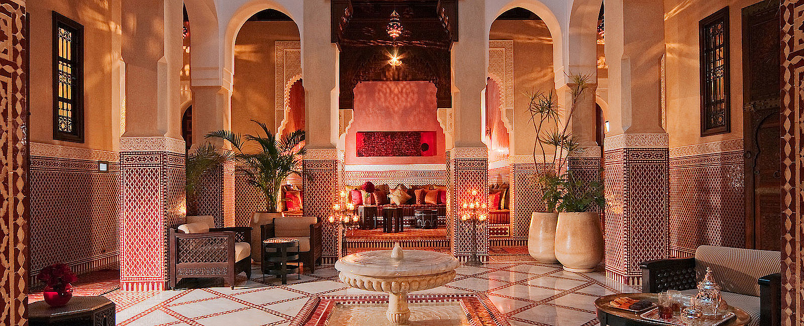 HOTEL ANGEBOTE
 Royal Mansour: Gratisnacht 
