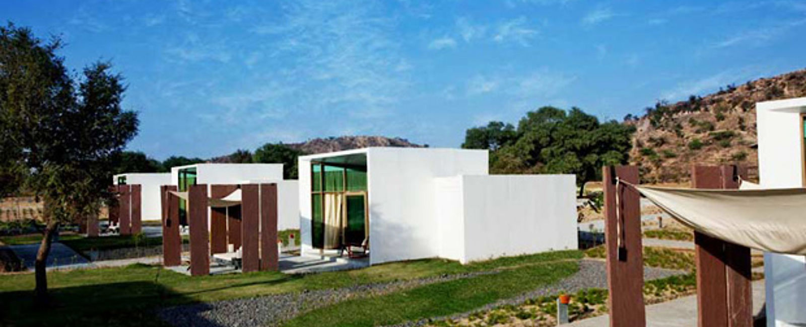 HOTEL TIPPS
 lebua Lodge at Amer 
 Luxus Resort im futuristischen Design 