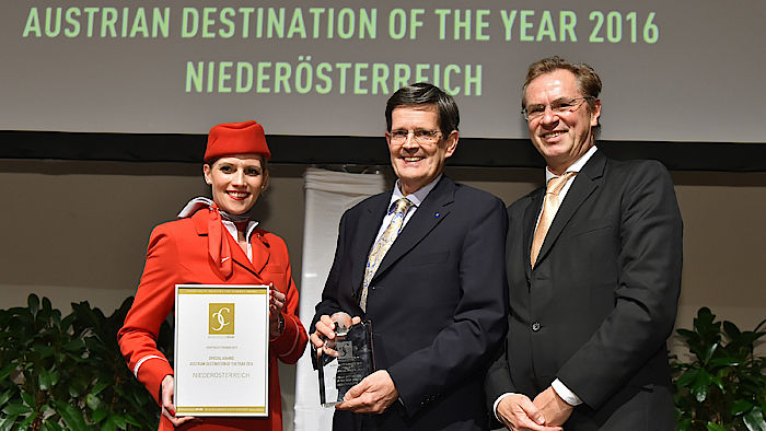 Special Award „Austrian Destination of the year 2016“ ging an Niederösterreich. NÖ-Werbung Geschäftsführer Christoph Madl nahm den Preis entgegen.