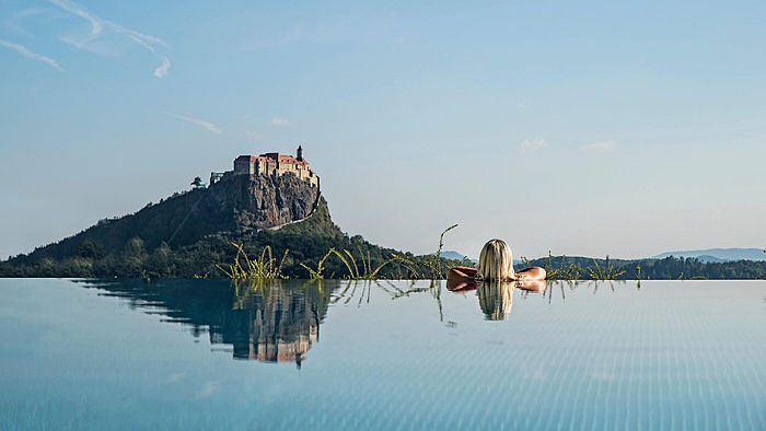  Blick auf die Burg