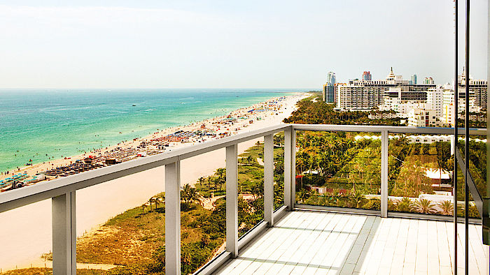 Blick vom Balkon auf den Strand