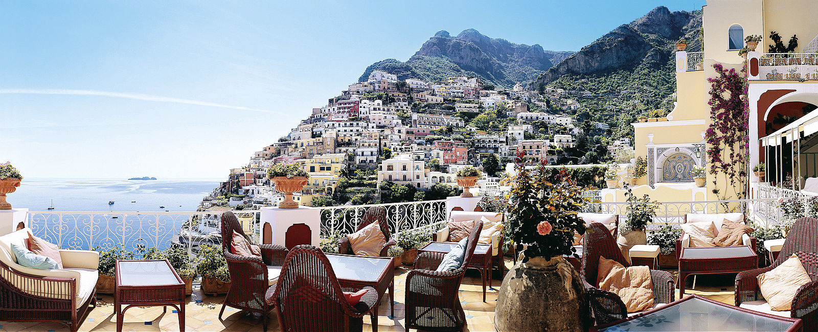 HOTEL TIPPS
 Le Sirenuse 
 Mythos-Herberge mitten in Positano 