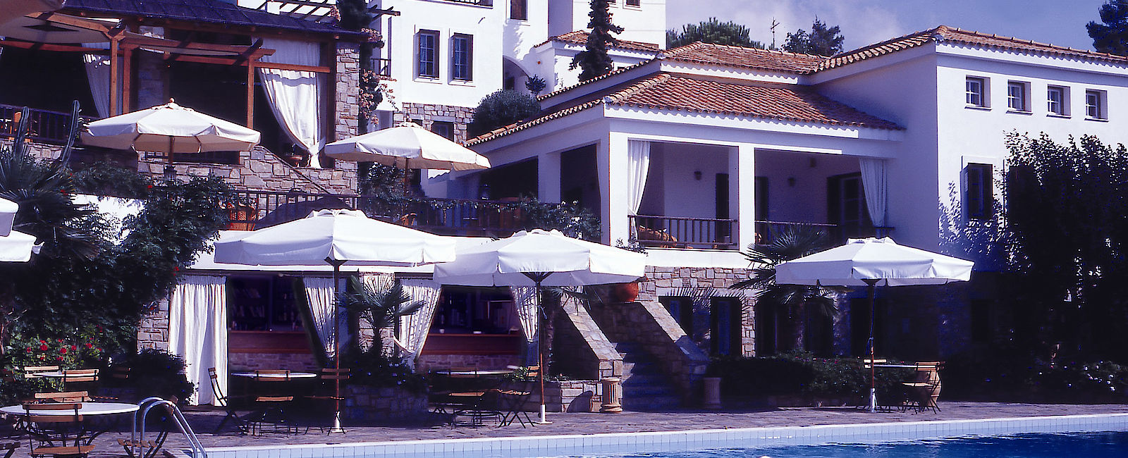 VERY SPECIAL HOTEL
 Aegean Suites 
 Ein ungestörter Rückzug 