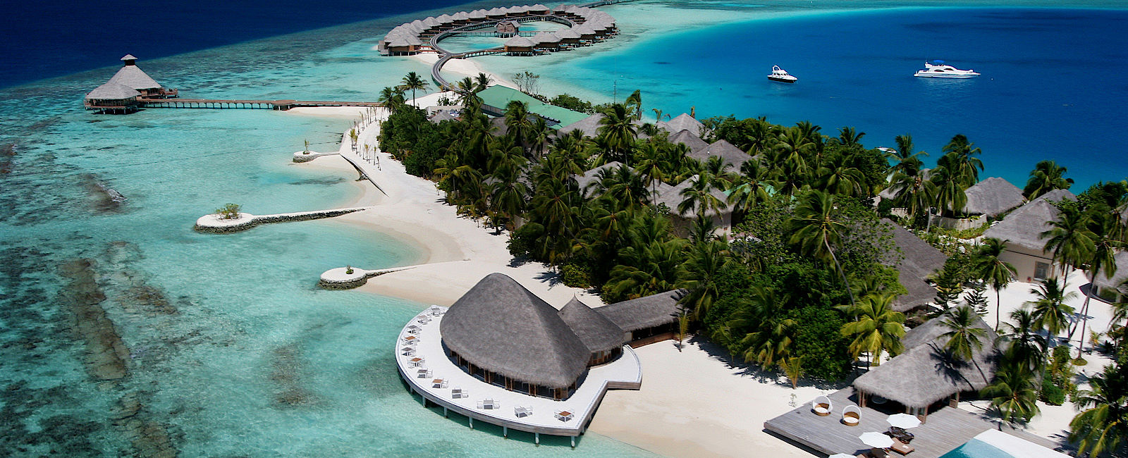 VERY SPECIAL HOTEL
 PER AQUUM Huvafen Fushi 
 Ein gelebter Traum 