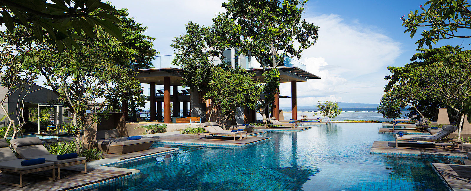 VERY SPECIAL HOTEL
 Maya Sanur 
 Die grüne Lunge Balis 