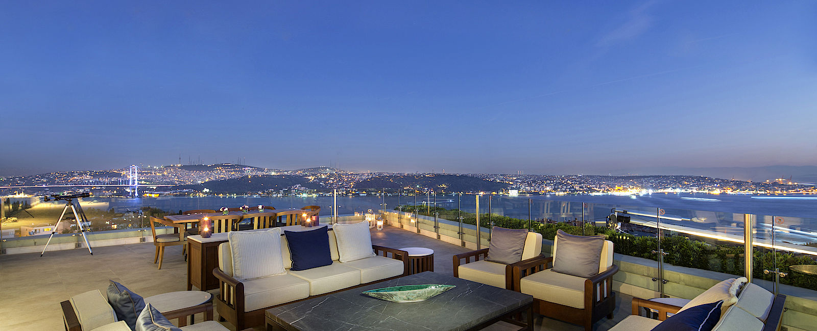 HOTEL TIPPS
 Conrad Istanbul Bosphorus 
 Shoppingurlaub mitten in Istanbul 