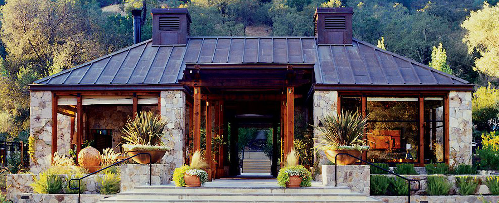 HOTEL TIPPS
 Calistoga Ranch, An Auberge Resort 
 Exquisites Hideaway mit modernem Design 