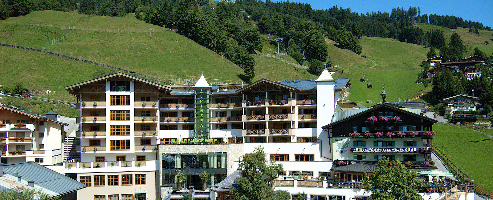 HOTELTEST
 Alpine Palace 
 Designstück 