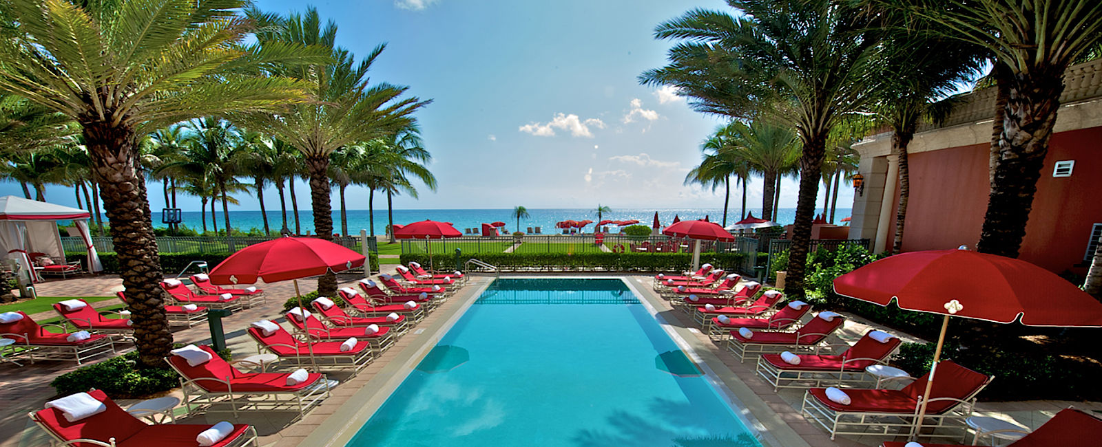 HOTELTEST
 Acqualina Resort & Spa On The Beach 
 Toller Turm 