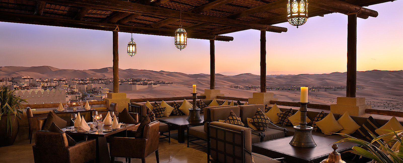 HOTELTEST
 Qasr Al Sarab Desert Resort by Anantara 
 Ein Märchen aus 1.001 Nacht 