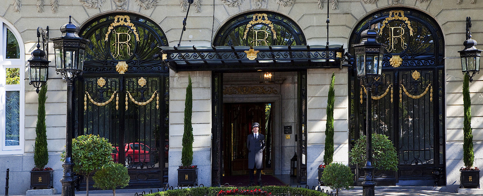 HOTEL TIPPS
 Hotel Ritz, Madrid 
 Pompöses Exklusiv Hotel aus dem Jahr 1910 