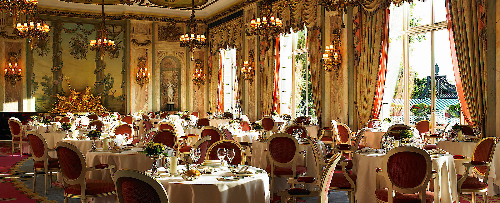 HOTELTEST
 The Ritz London 
 Wohnen wie die Royals 