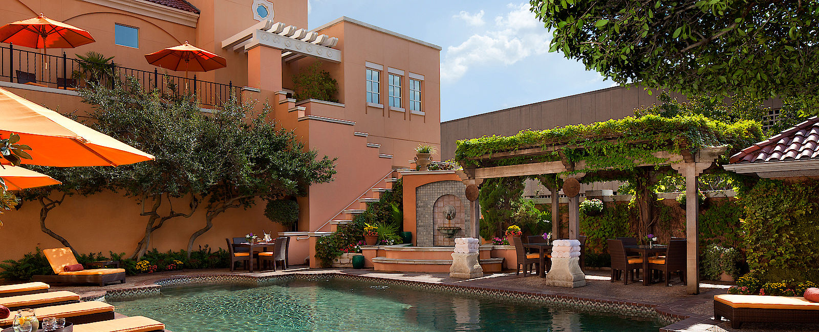 HOTEL TIPPS
 Rosewood Mansion on Turtle Creek 
 Luxus Anwesen im mediterranen Stil 